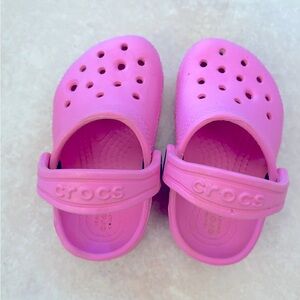 Toddler crocs